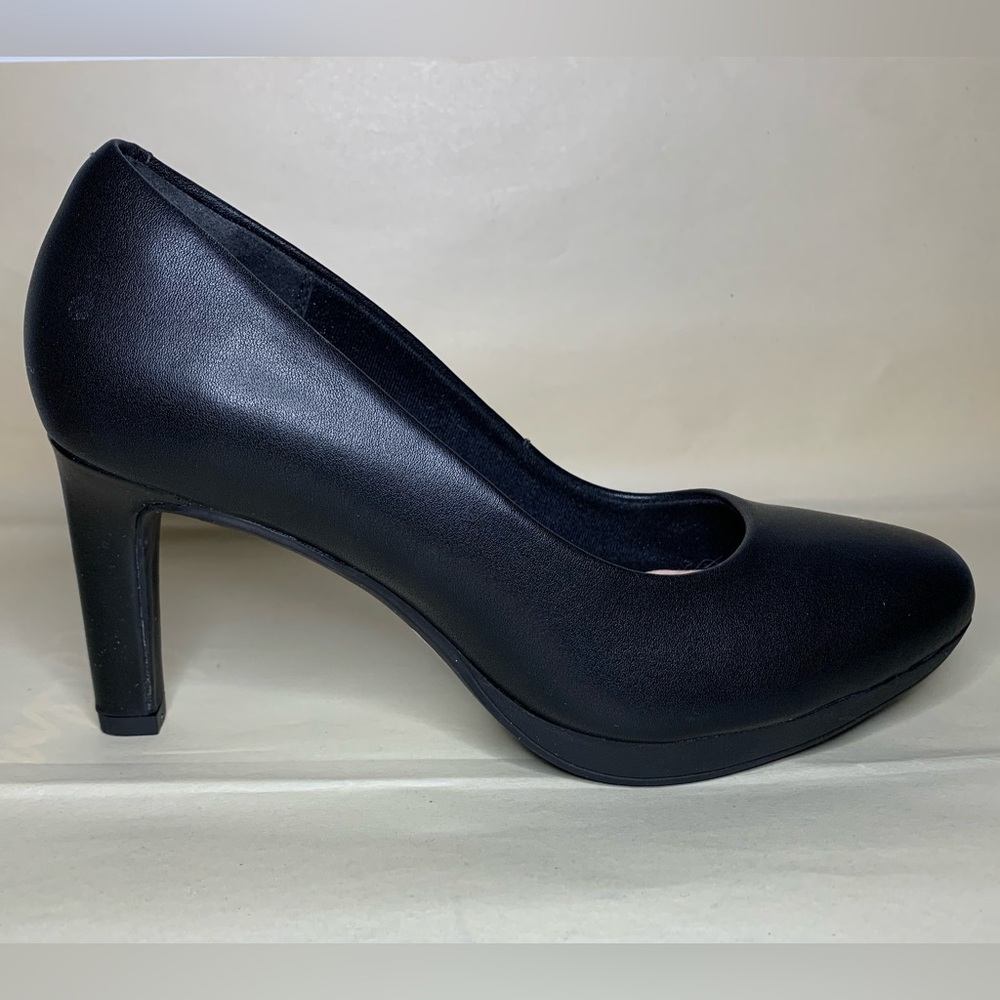 Clarks Ambyr Joy platform pumps, black, 7.5M. Leather upper. Worn once - no box.